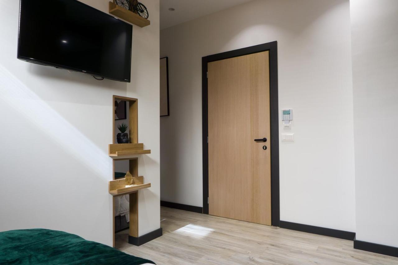 Hotel Morfeus Дуррес Екстер'єр фото