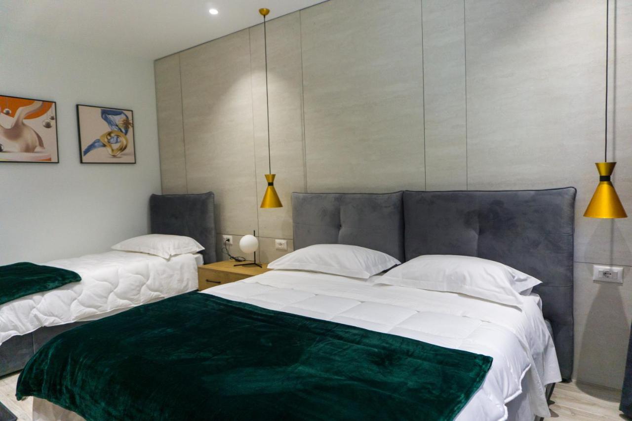 Hotel Morfeus Дуррес Екстер'єр фото