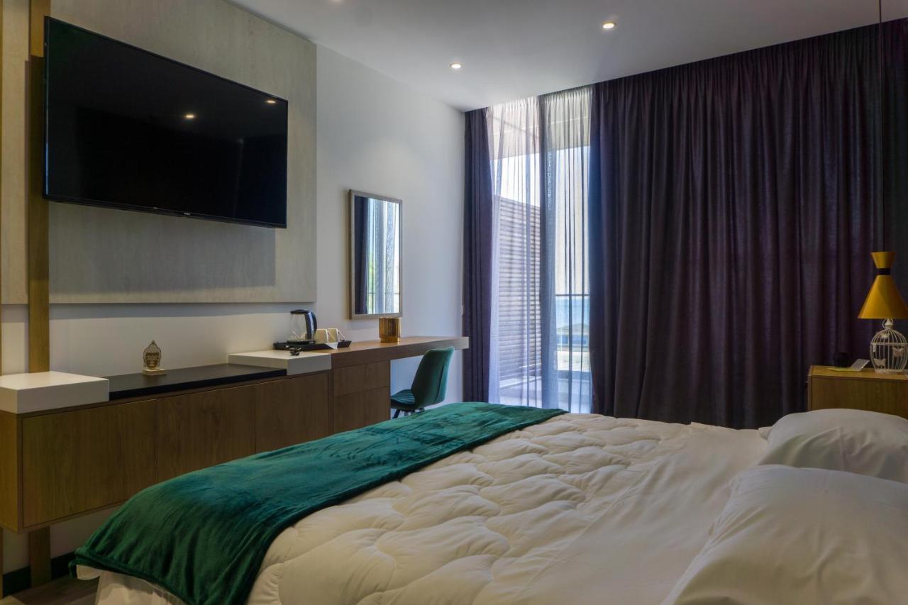Hotel Morfeus Дуррес Екстер'єр фото